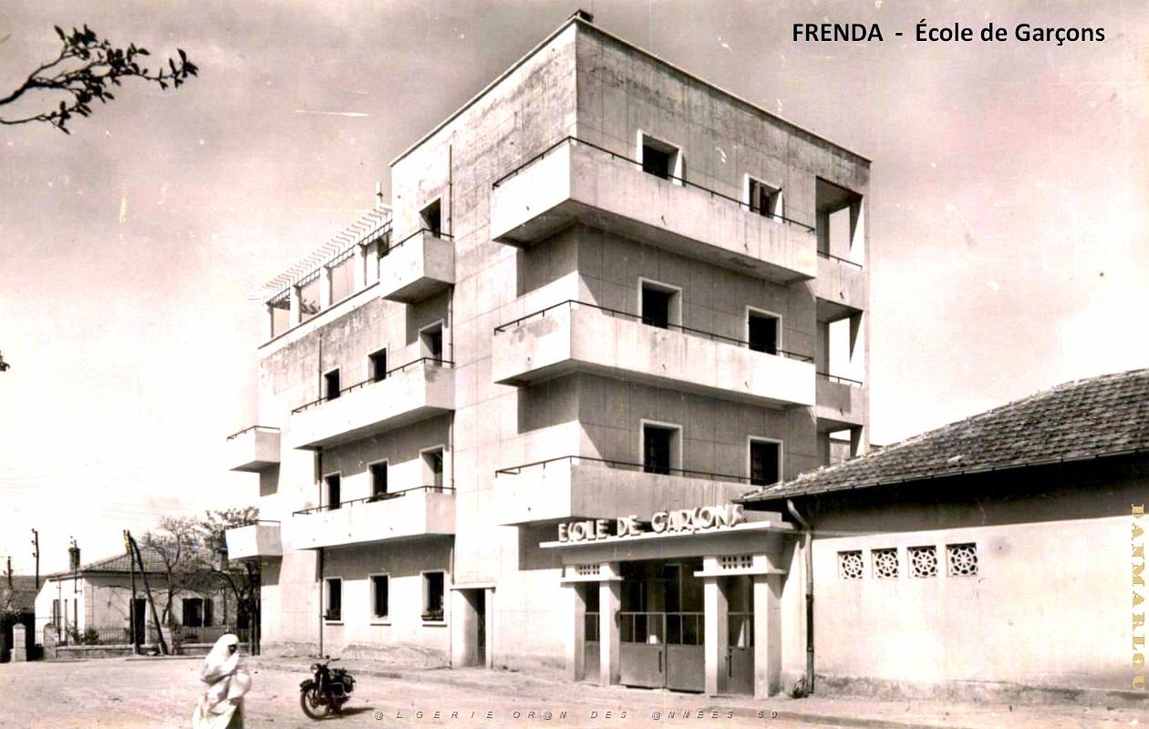 Frenda - ecole de Garcons.jpg